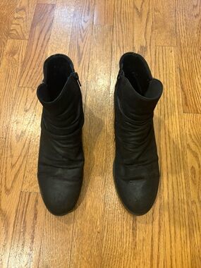 BareTraps Black Slouch Ankle Booties with Side Zip | Size 9.5